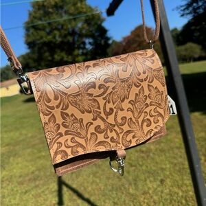 Holy Cow Couture Pony Express - Elegant Floral Patterned Brown Crossbody Bag